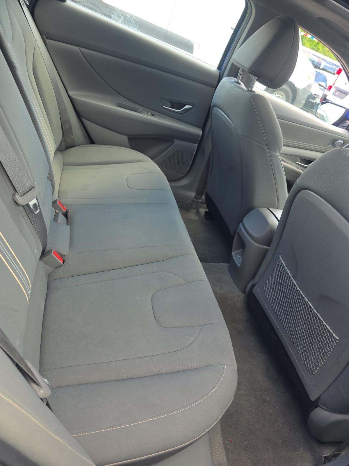 2025 Hyundai Elantra SEL Convenience FWD