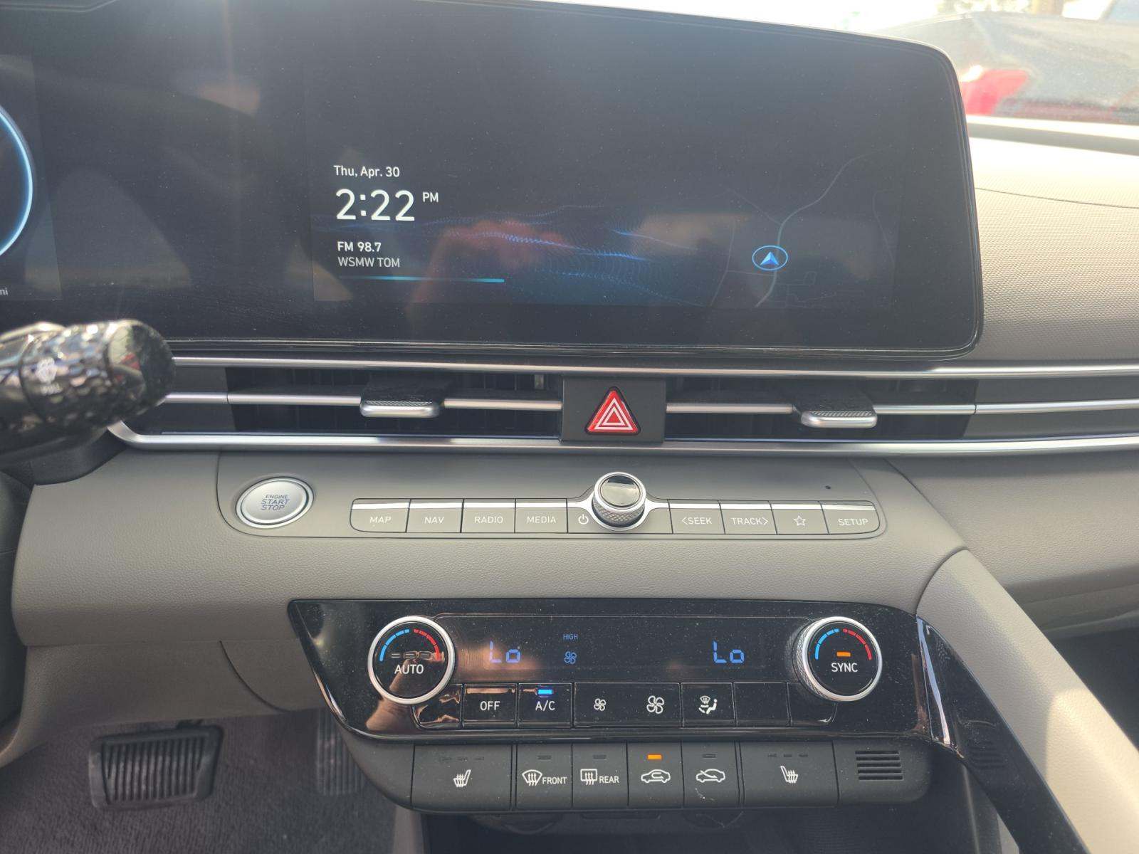 2025 Hyundai Elantra SEL Convenience FWD
