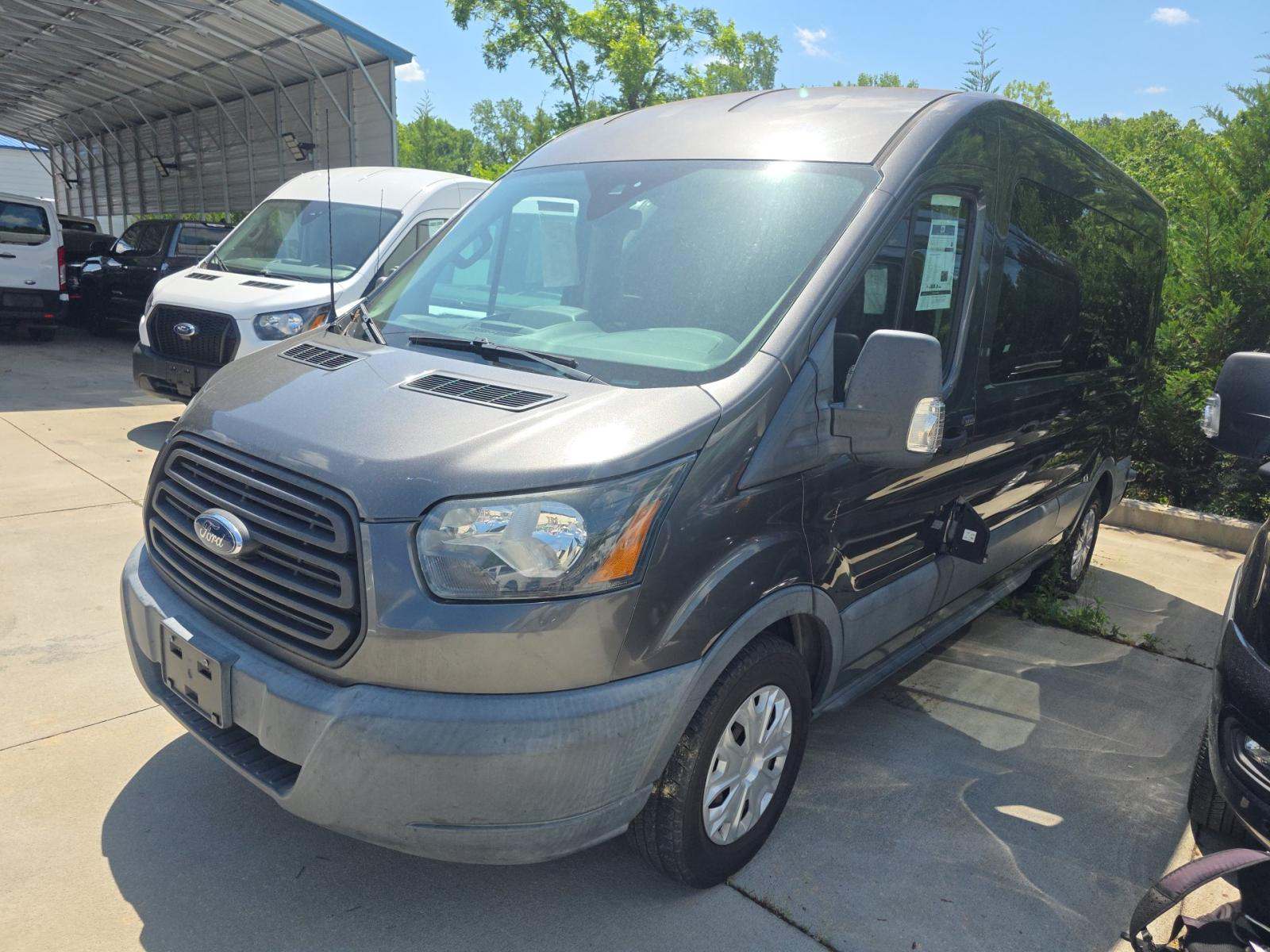 FORD TRANSIT 350 - 1