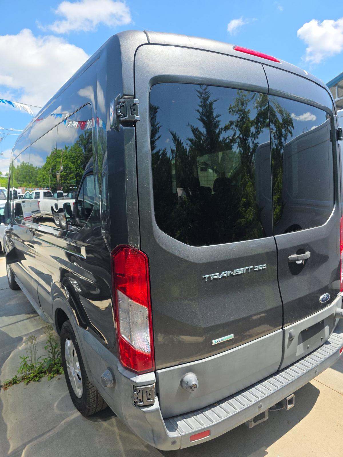 FORD TRANSIT 350 - 2