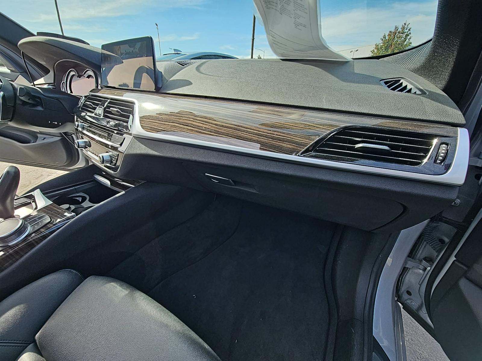 2017 BMW 5 Series 530i RWD