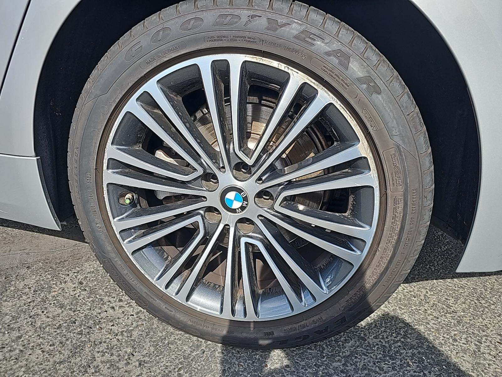 2017 BMW 5 Series 530i RWD