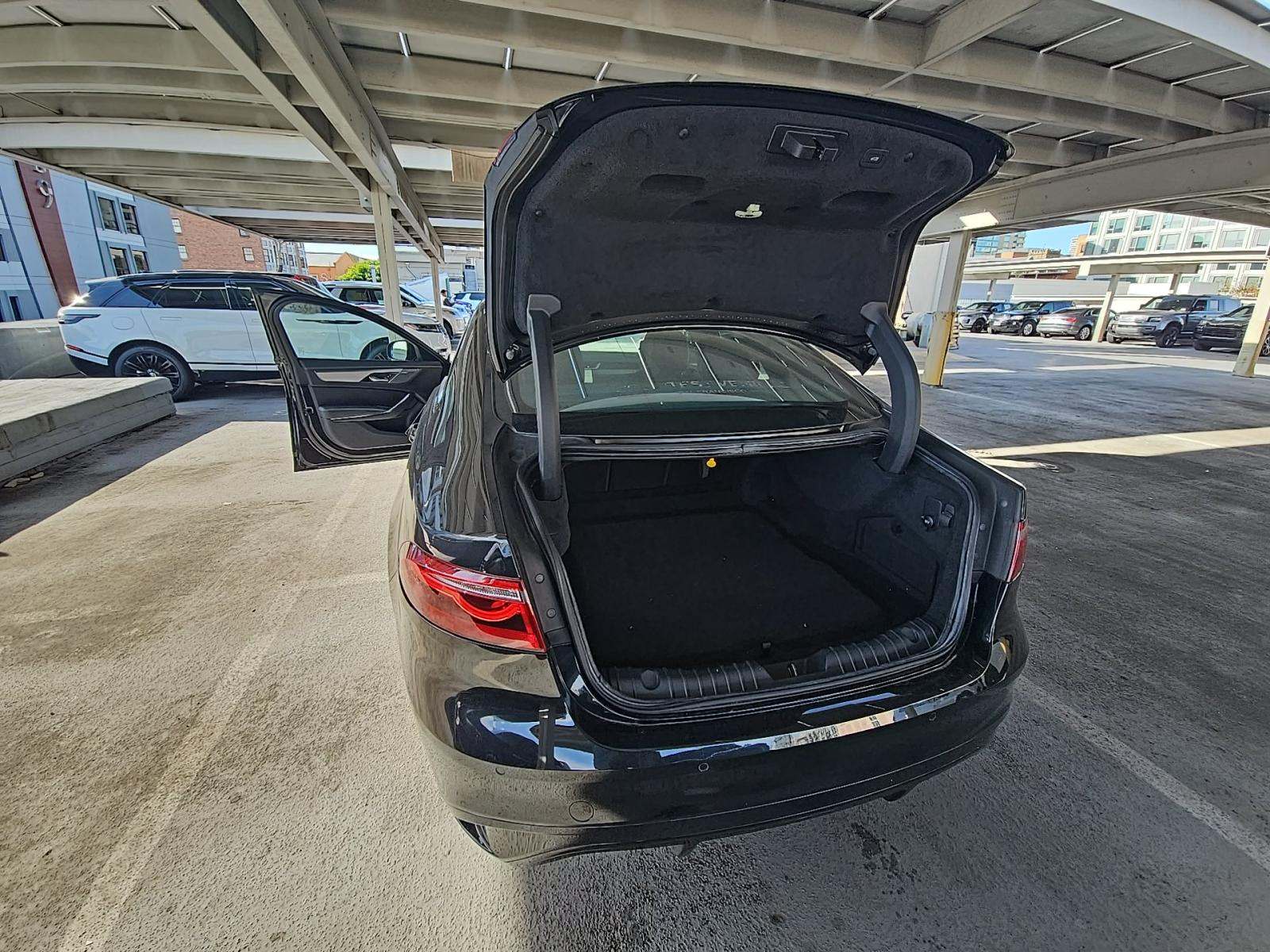 2024 Jaguar XF R-Dynamic SE AWD