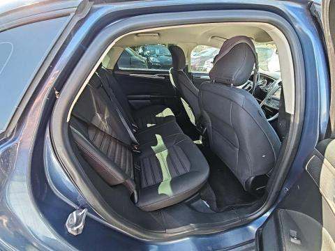 2018 Ford Fusion SE FWD