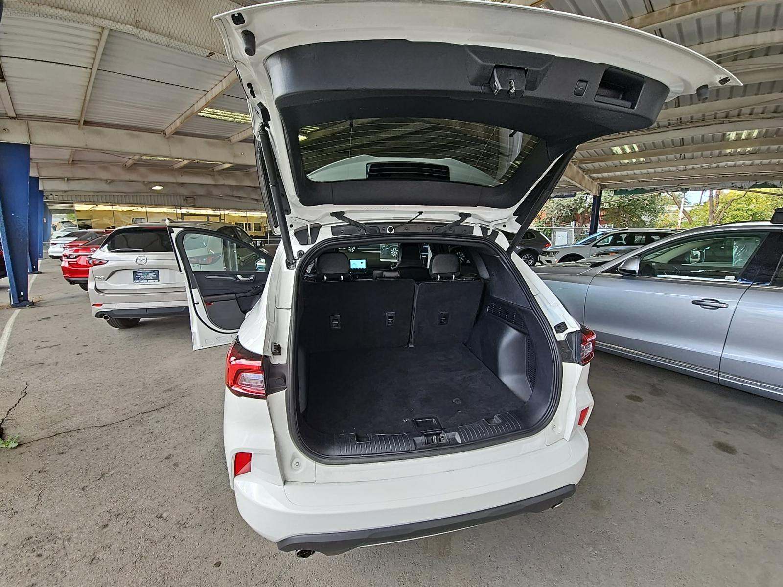 2024 Ford Escape Hybrid ST-Line FWD