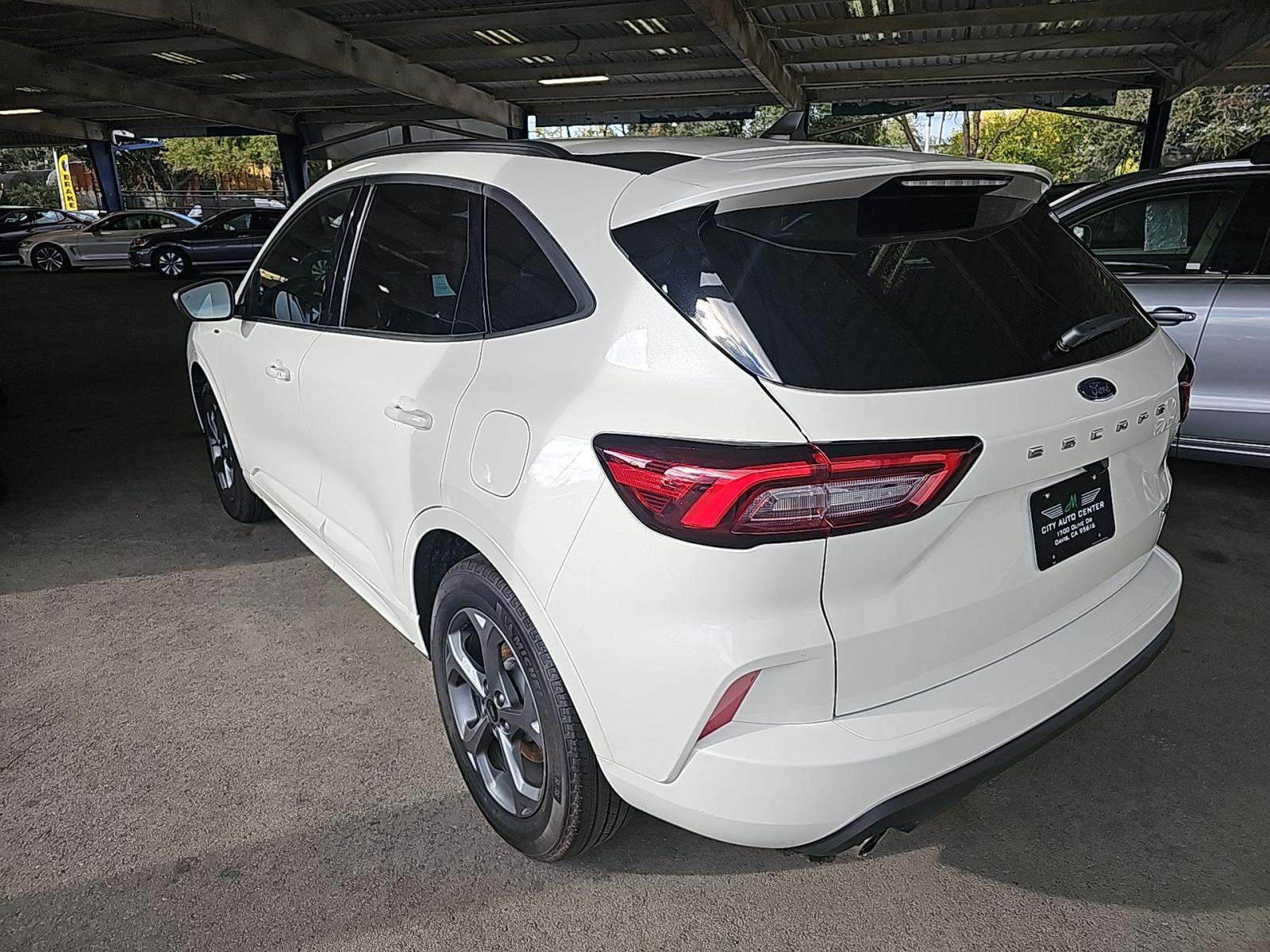 2024 Ford Escape Hybrid ST-Line FWD