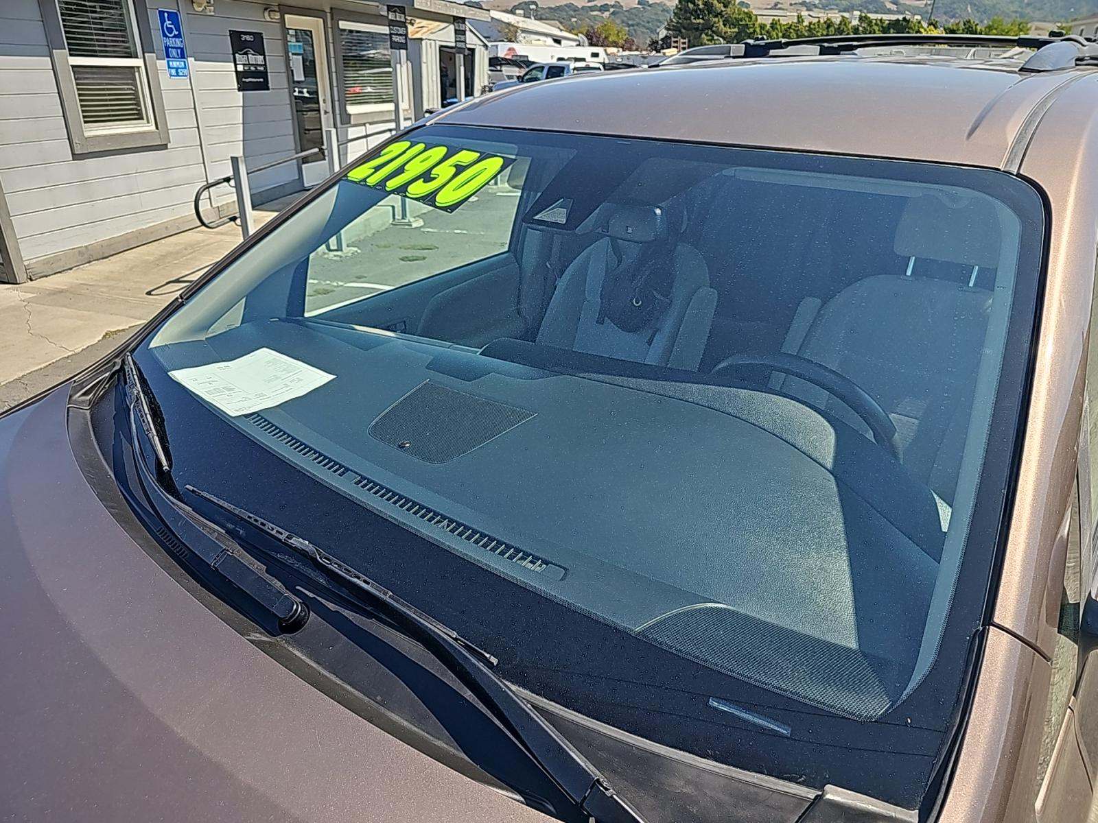 2019 Toyota Sienna LE FWD