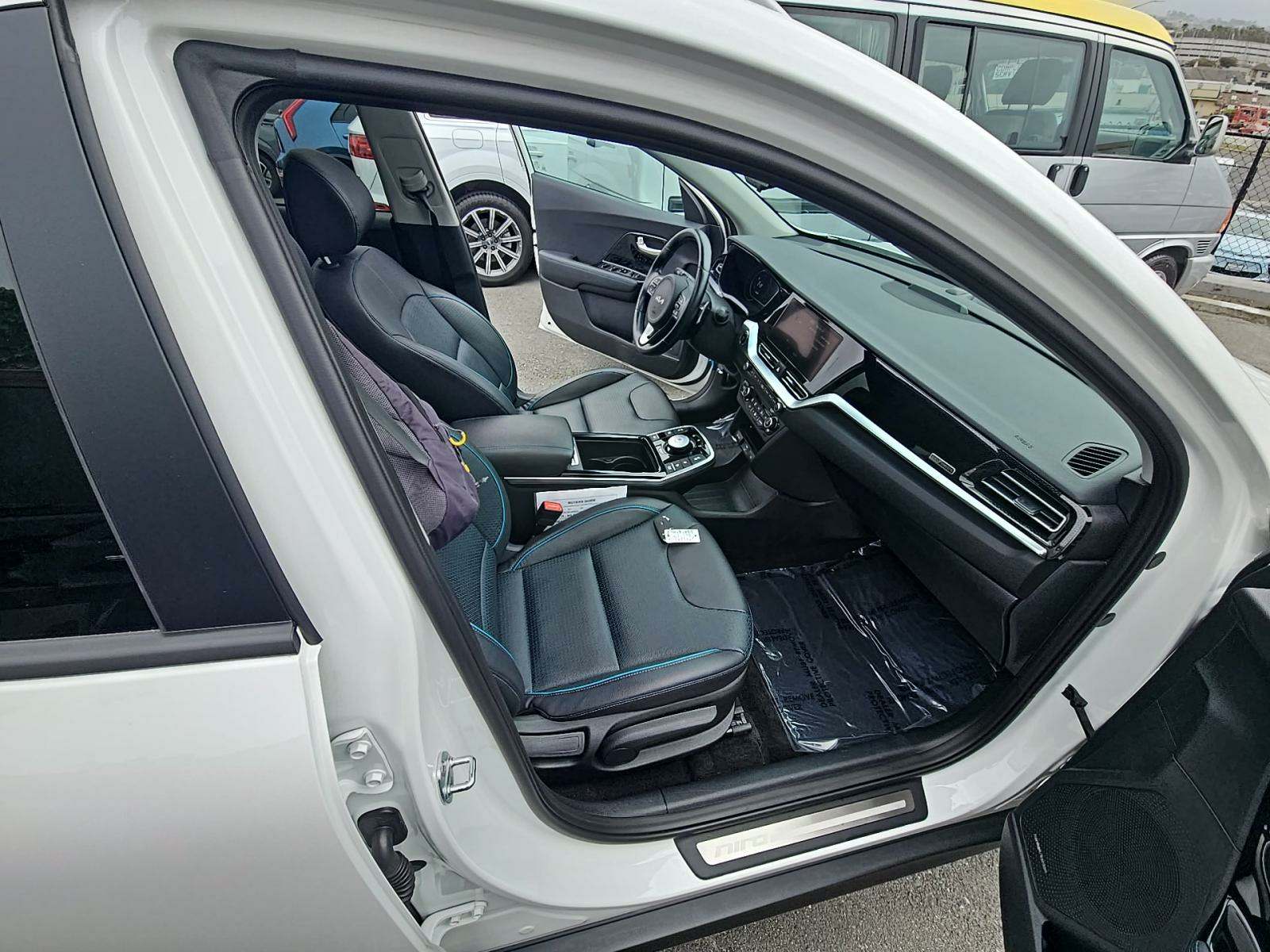 2022 Kia Niro EV EX Premium FWD