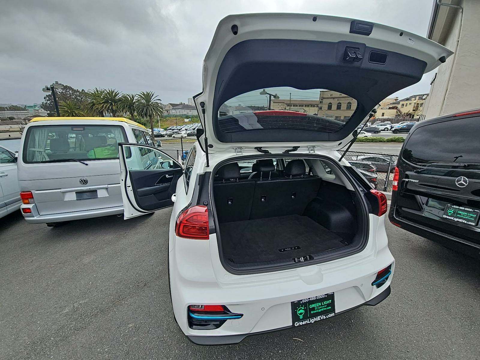 2022 Kia Niro EV EX Premium FWD