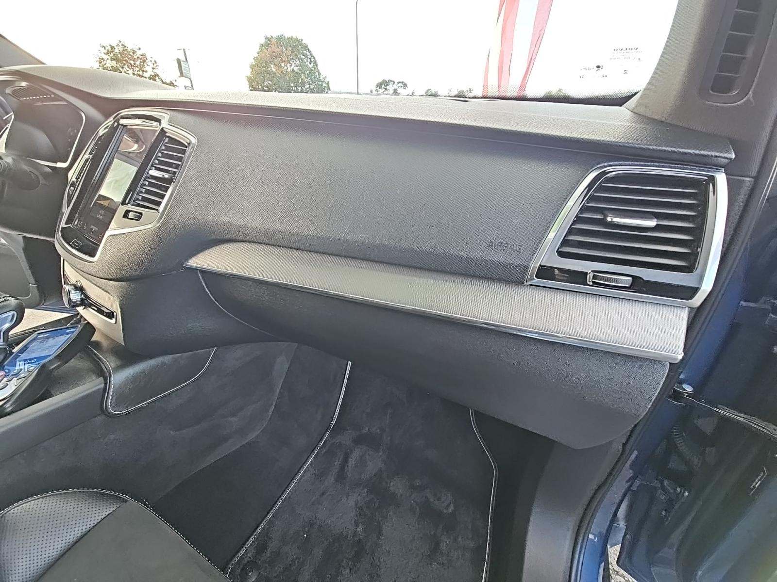 2017 Volvo XC90 T5 R-Design FWD