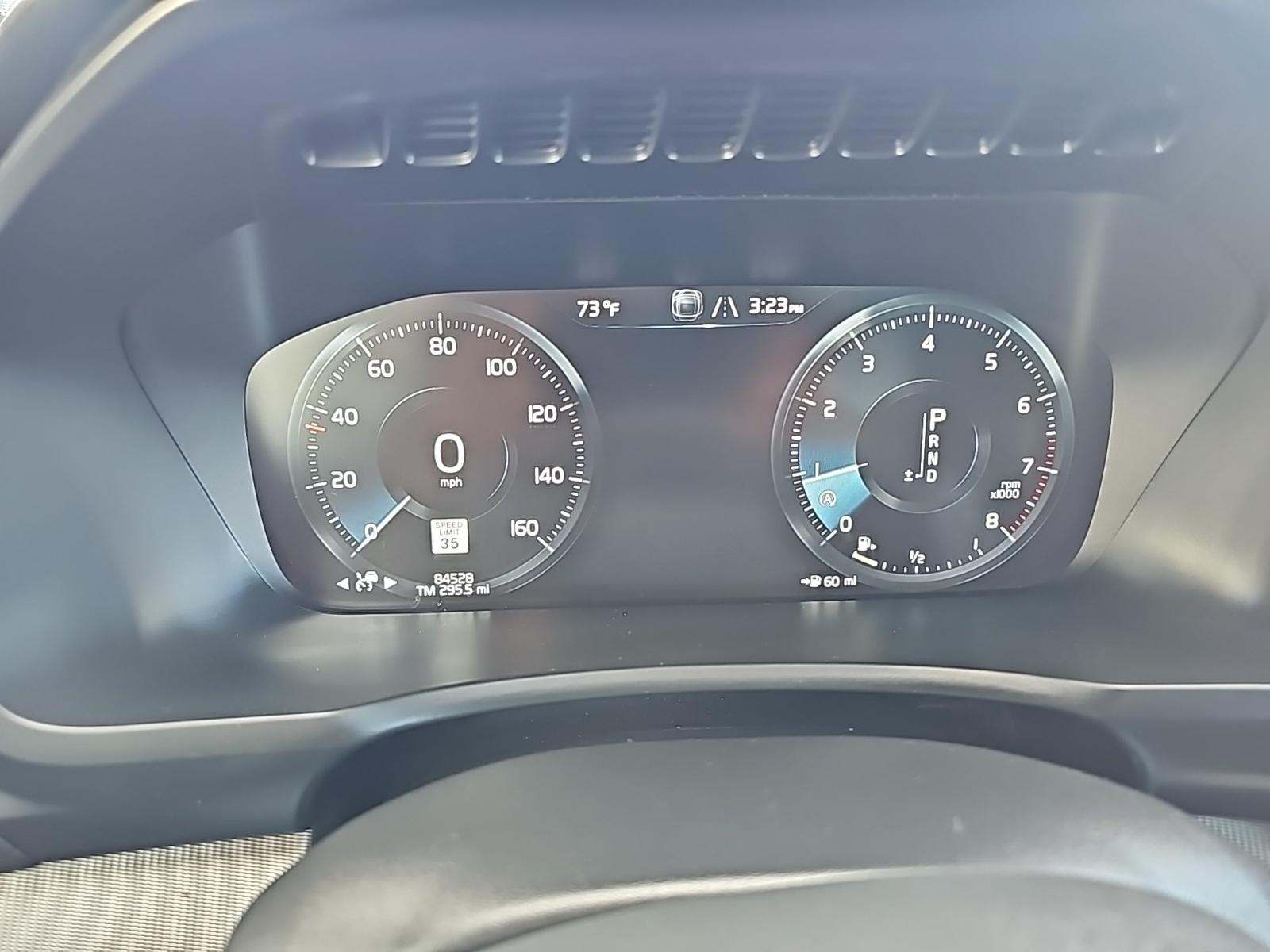 2017 Volvo XC90 T5 R-Design FWD