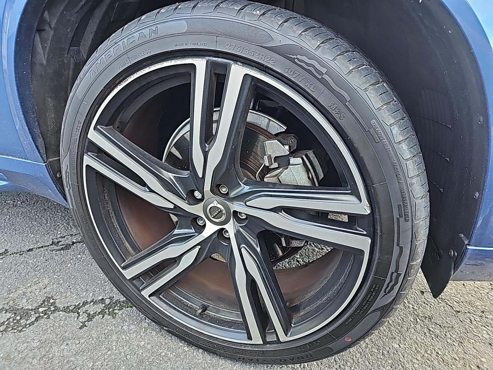 2017 Volvo XC90 T5 R-Design FWD