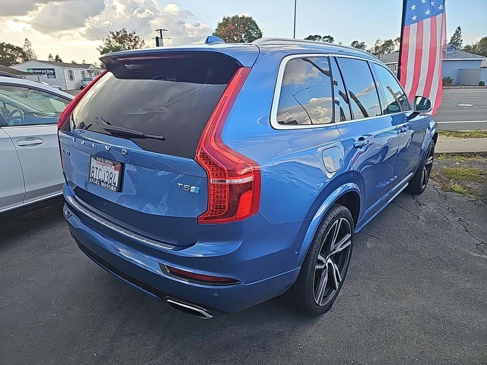 2017 Volvo XC90 T5 R-Design FWD
