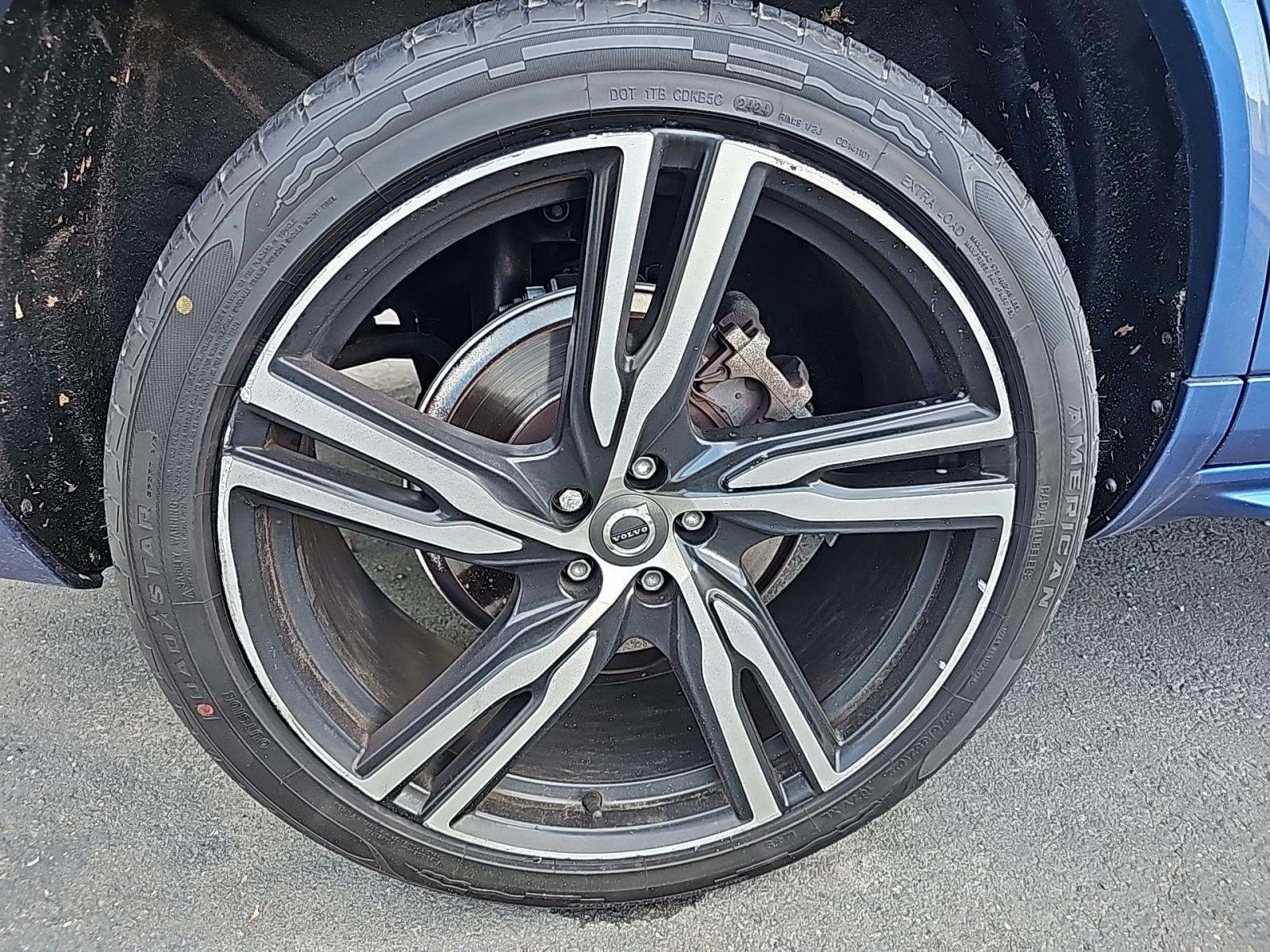 2017 Volvo XC90 T5 R-Design FWD