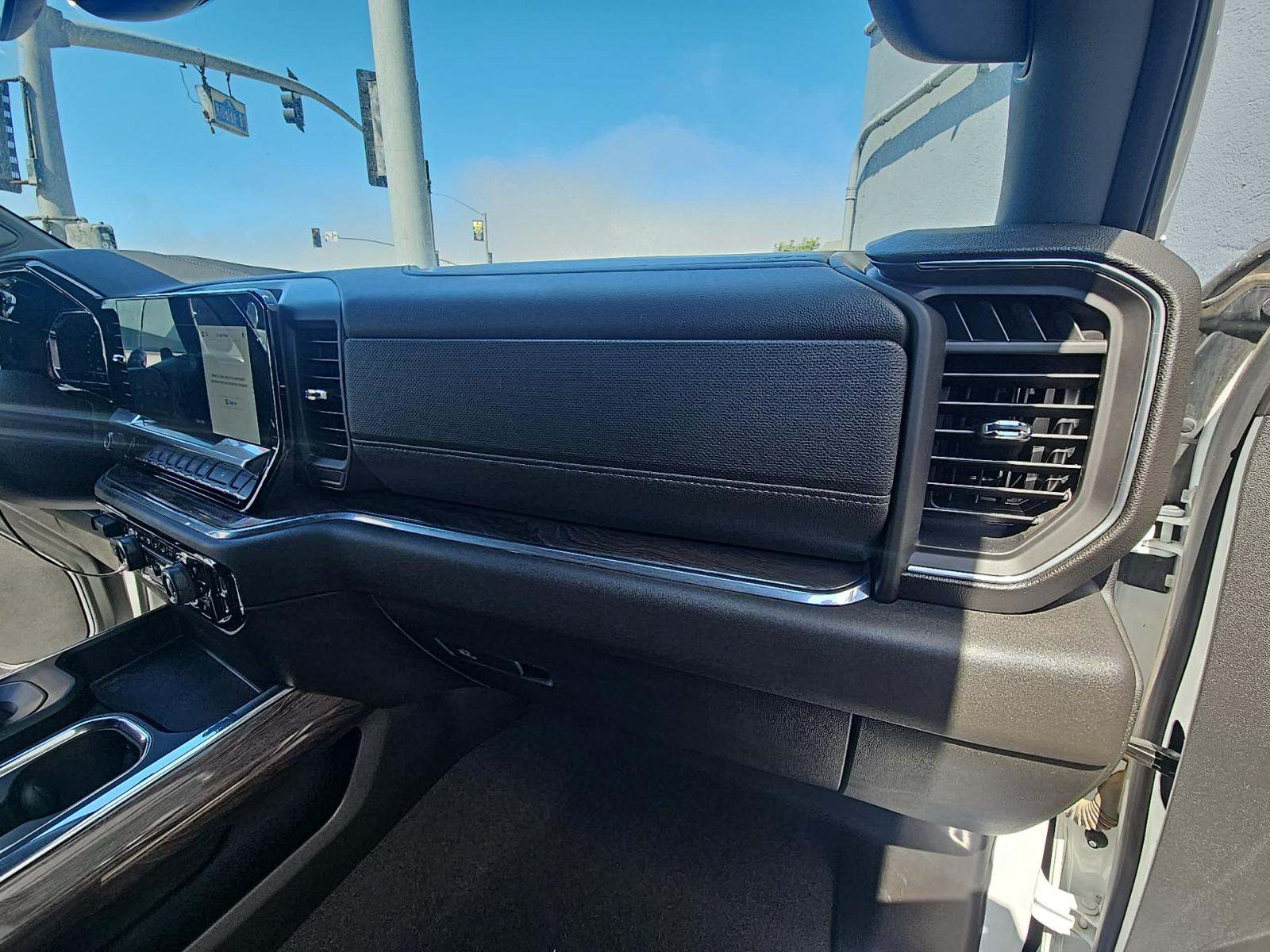 2024 Chevrolet Silverado 1500 LTZ AWD