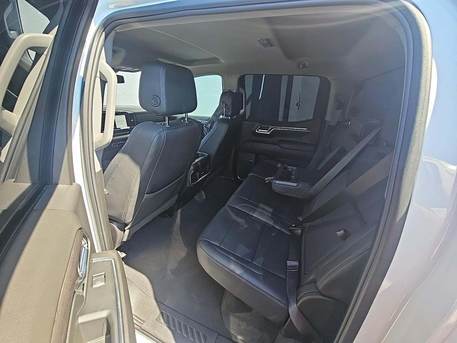 2024 Chevrolet Silverado 1500 LTZ AWD