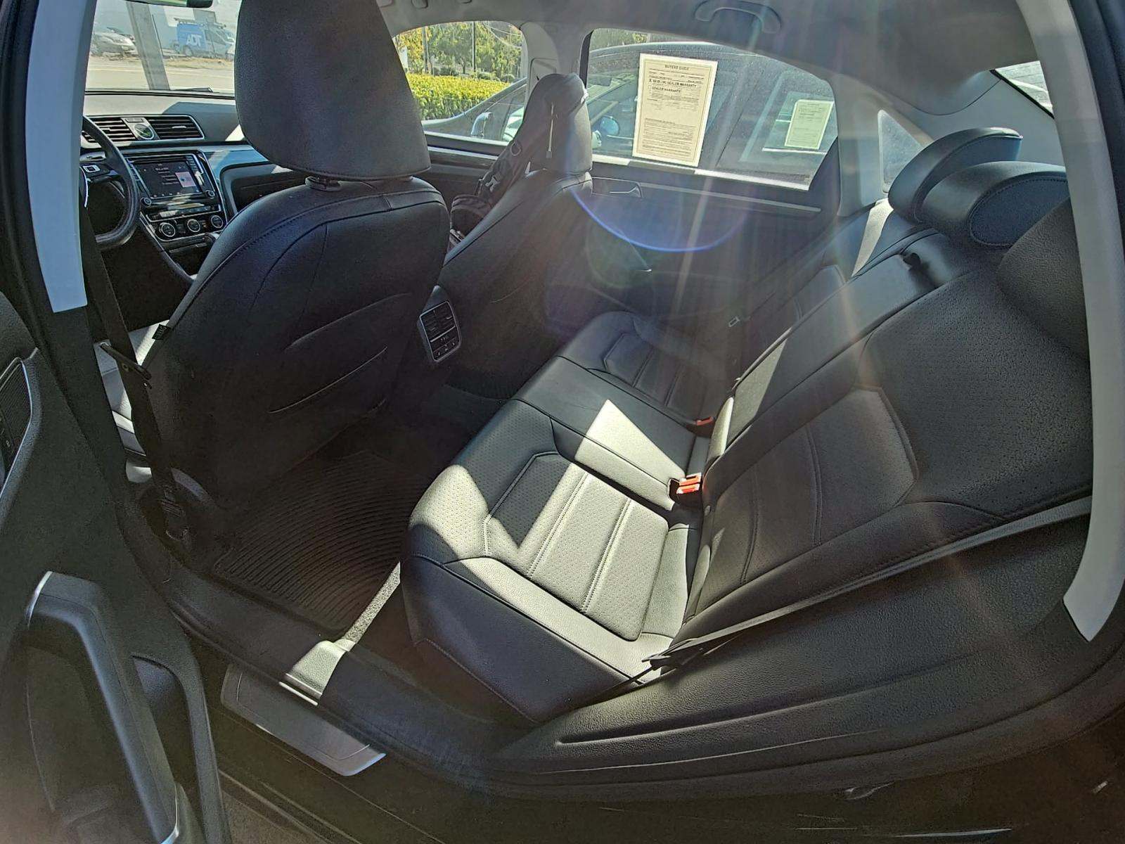 2017 Volkswagen Passat 1.8T SE FWD