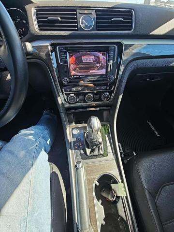 2017 Volkswagen Passat 1.8T SE FWD