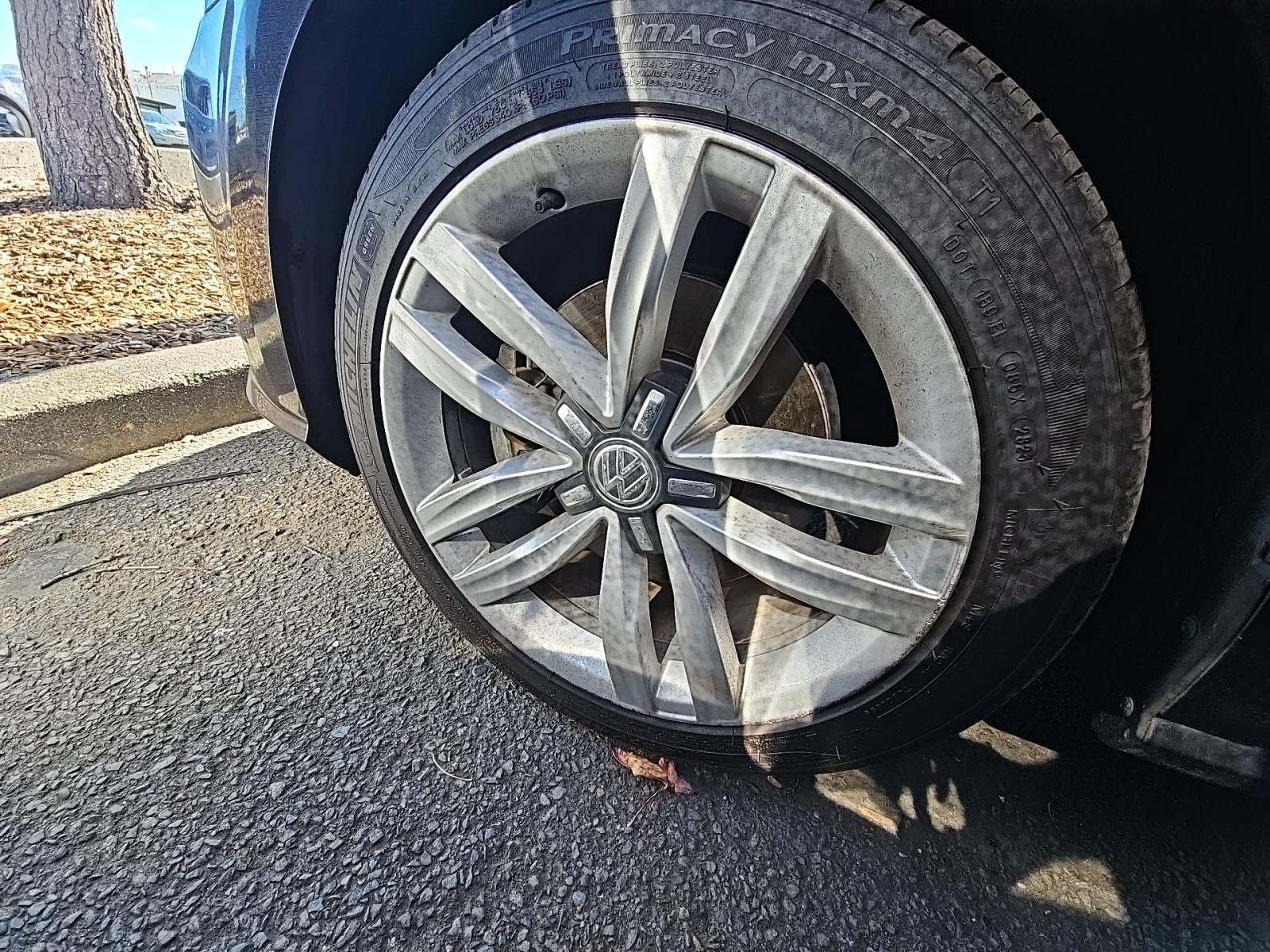 2017 Volkswagen Passat 1.8T SE FWD