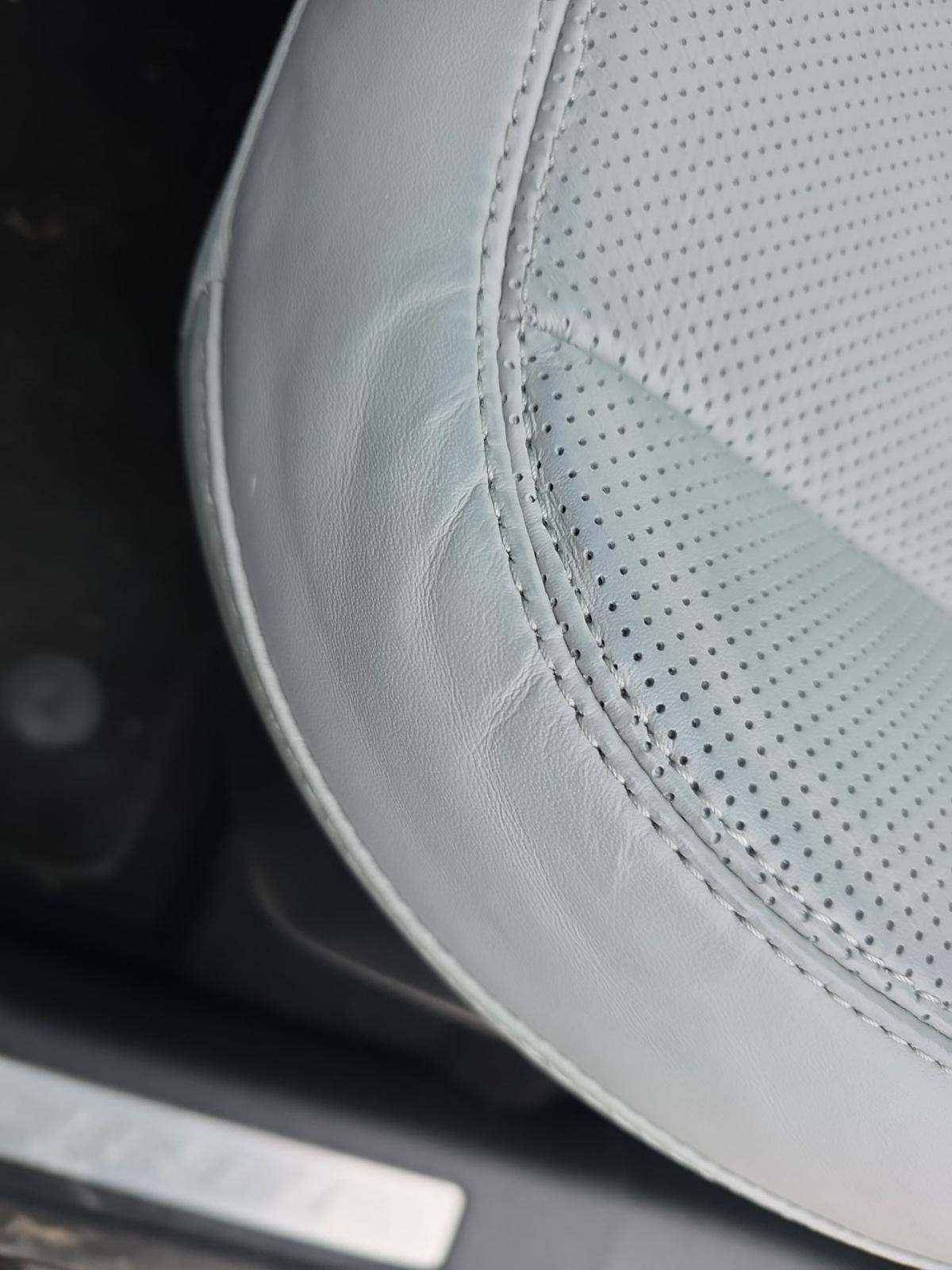 2025 Ford Explorer Platinum AWD