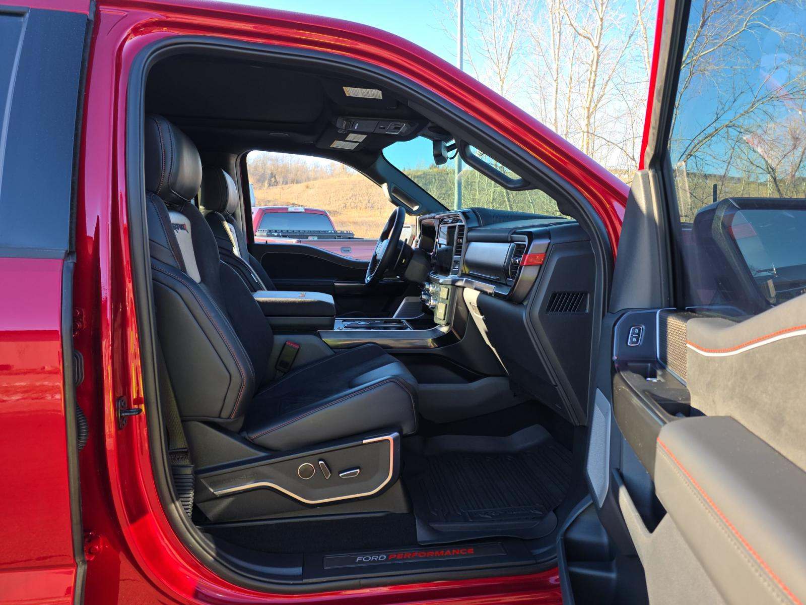 2025 Ford F-150 Raptor AWD