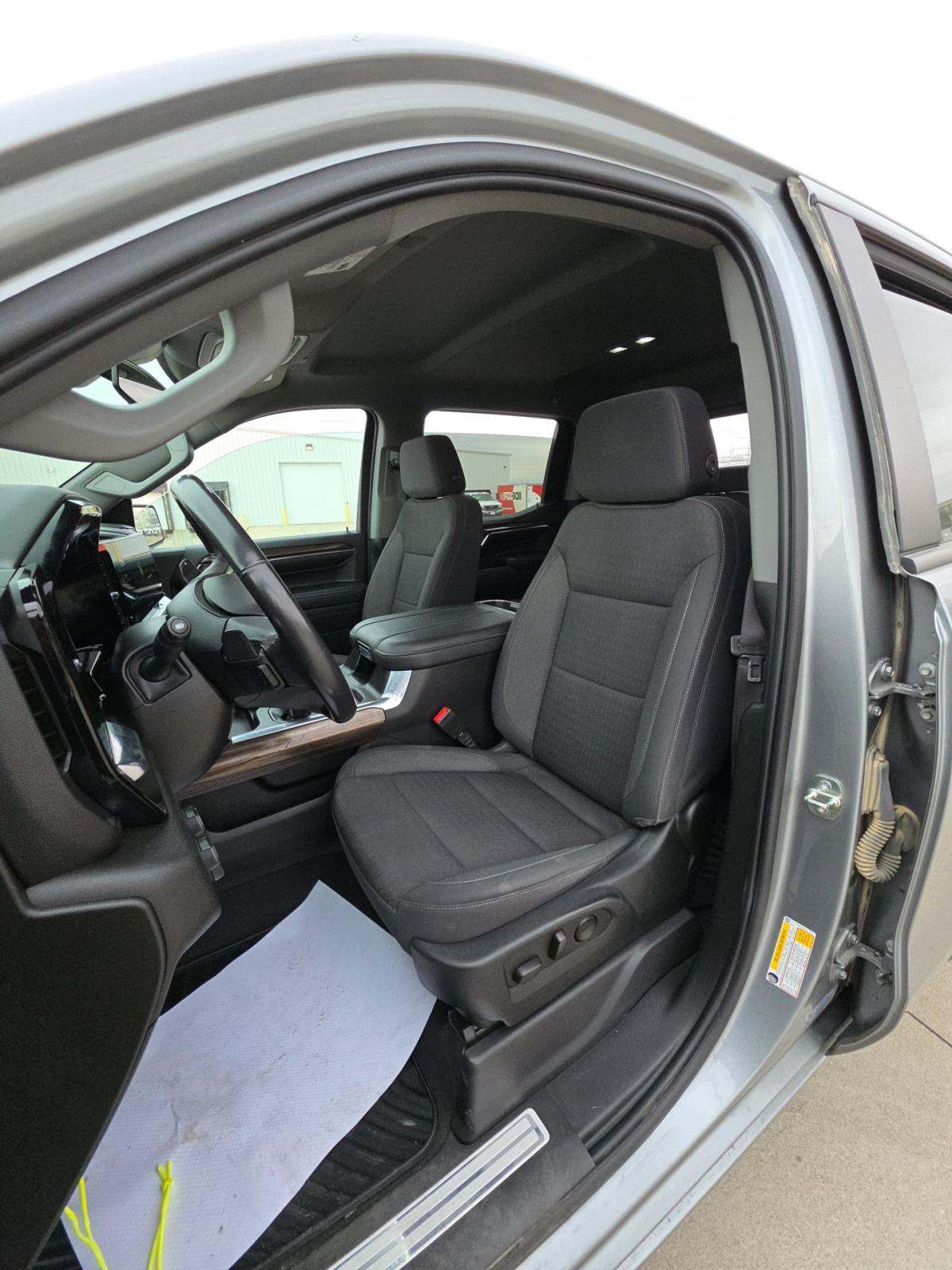 2023 Chevrolet Silverado 1500 RST AWD