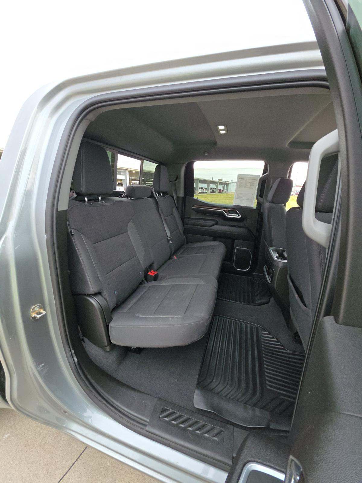 2023 Chevrolet Silverado 1500 RST AWD