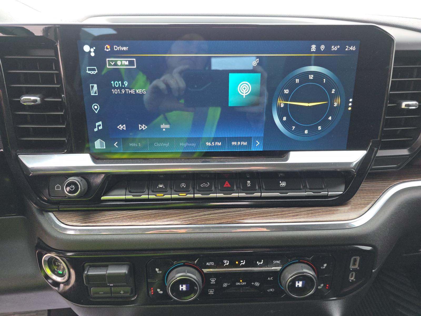 2023 Chevrolet Silverado 1500 RST AWD