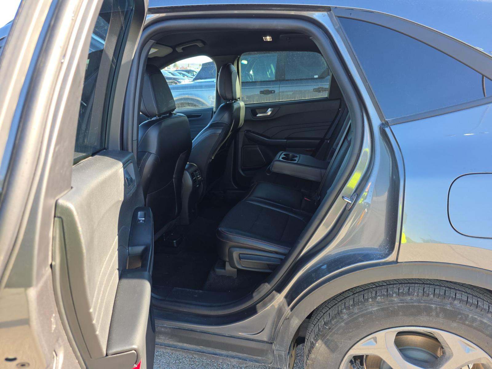 2025 Ford Escape ST-Line FWD