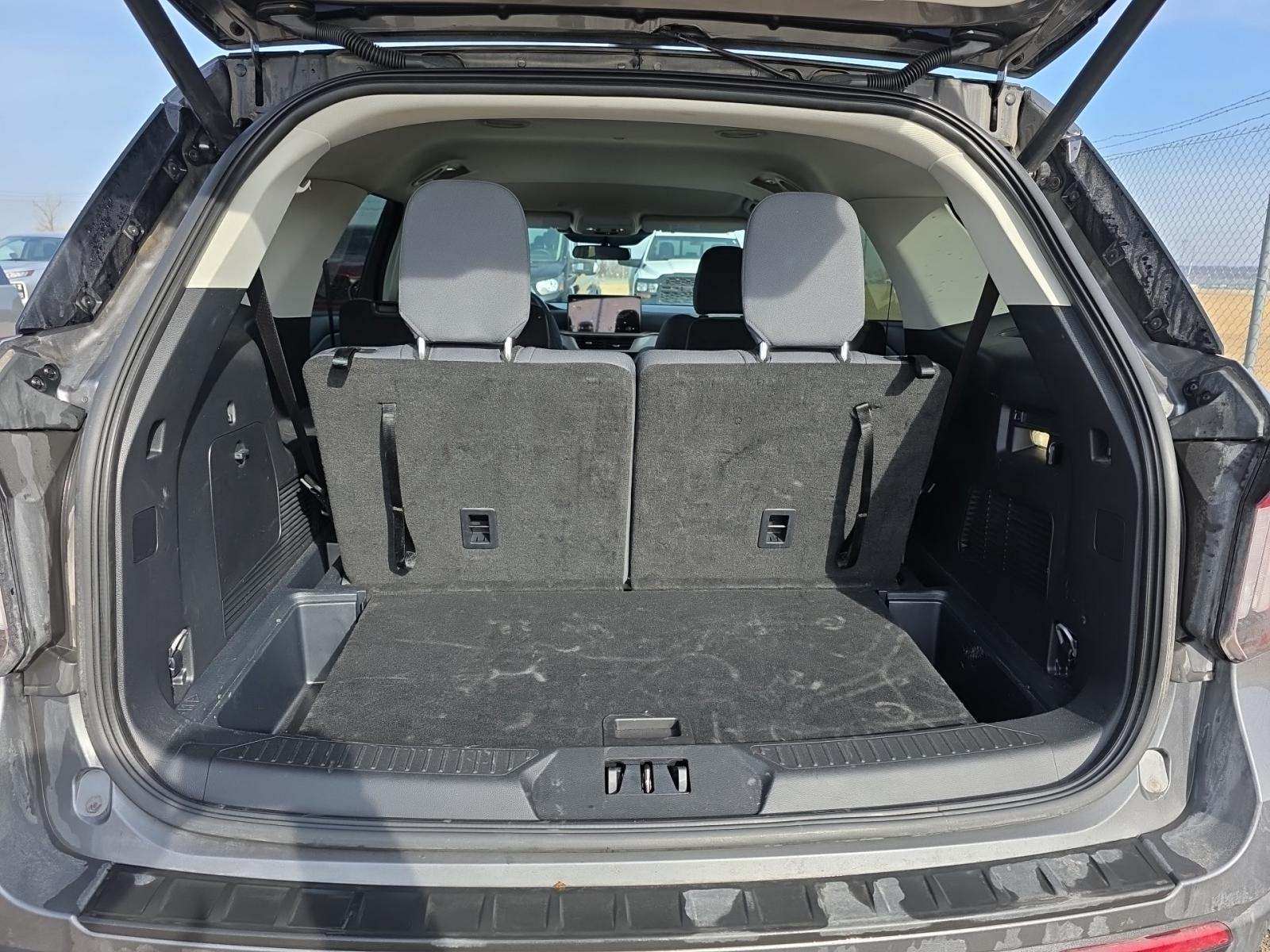 2025 Ford Explorer Active AWD