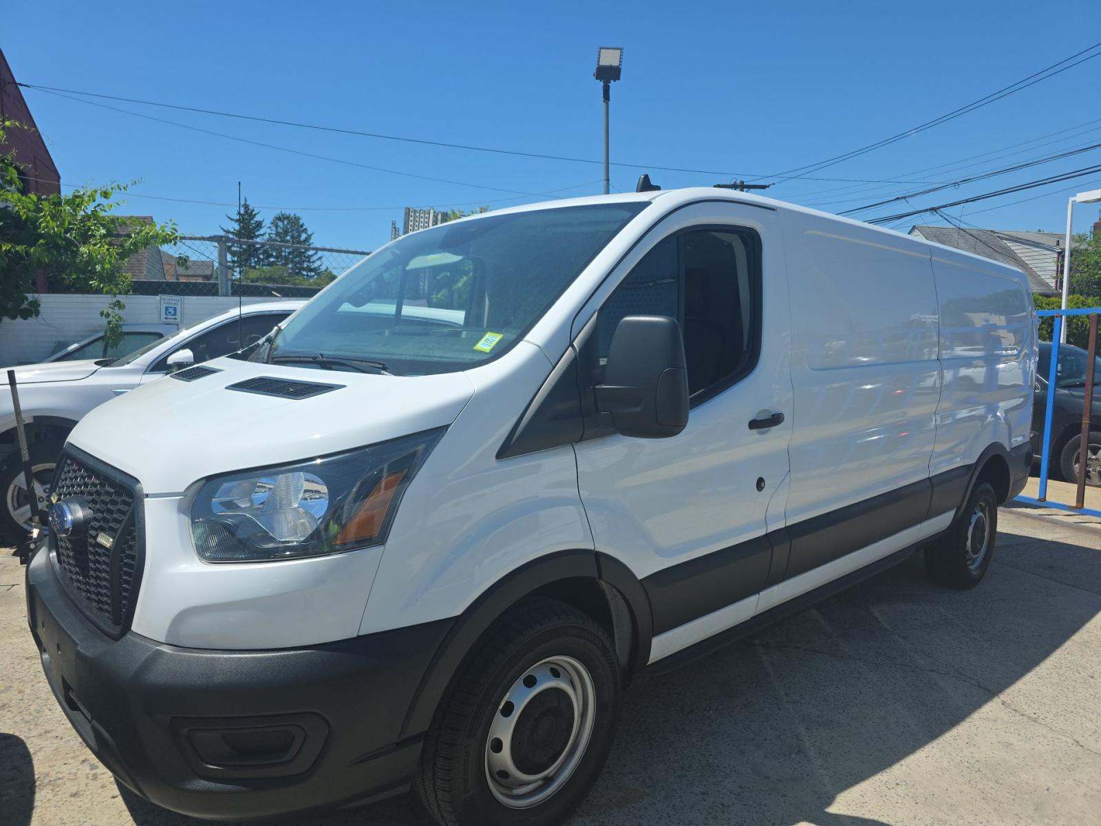FORD TRANSIT 150 - 1