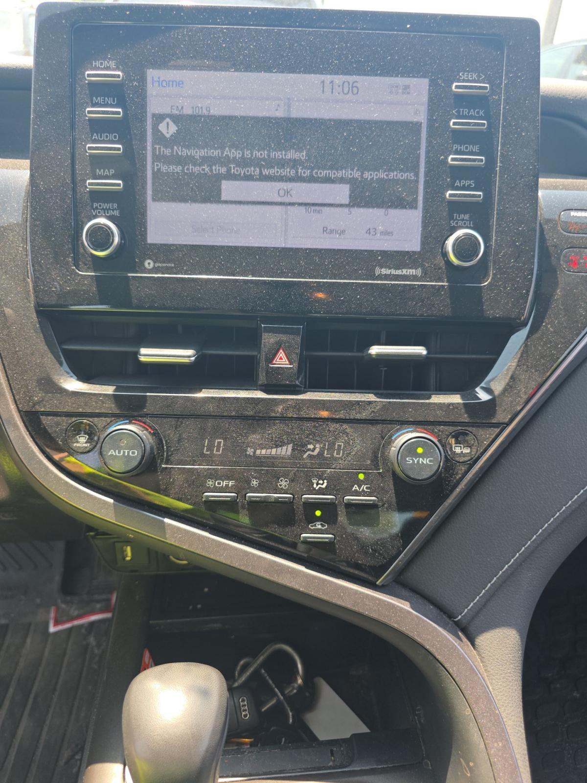TOYOTA CAMRY - 10