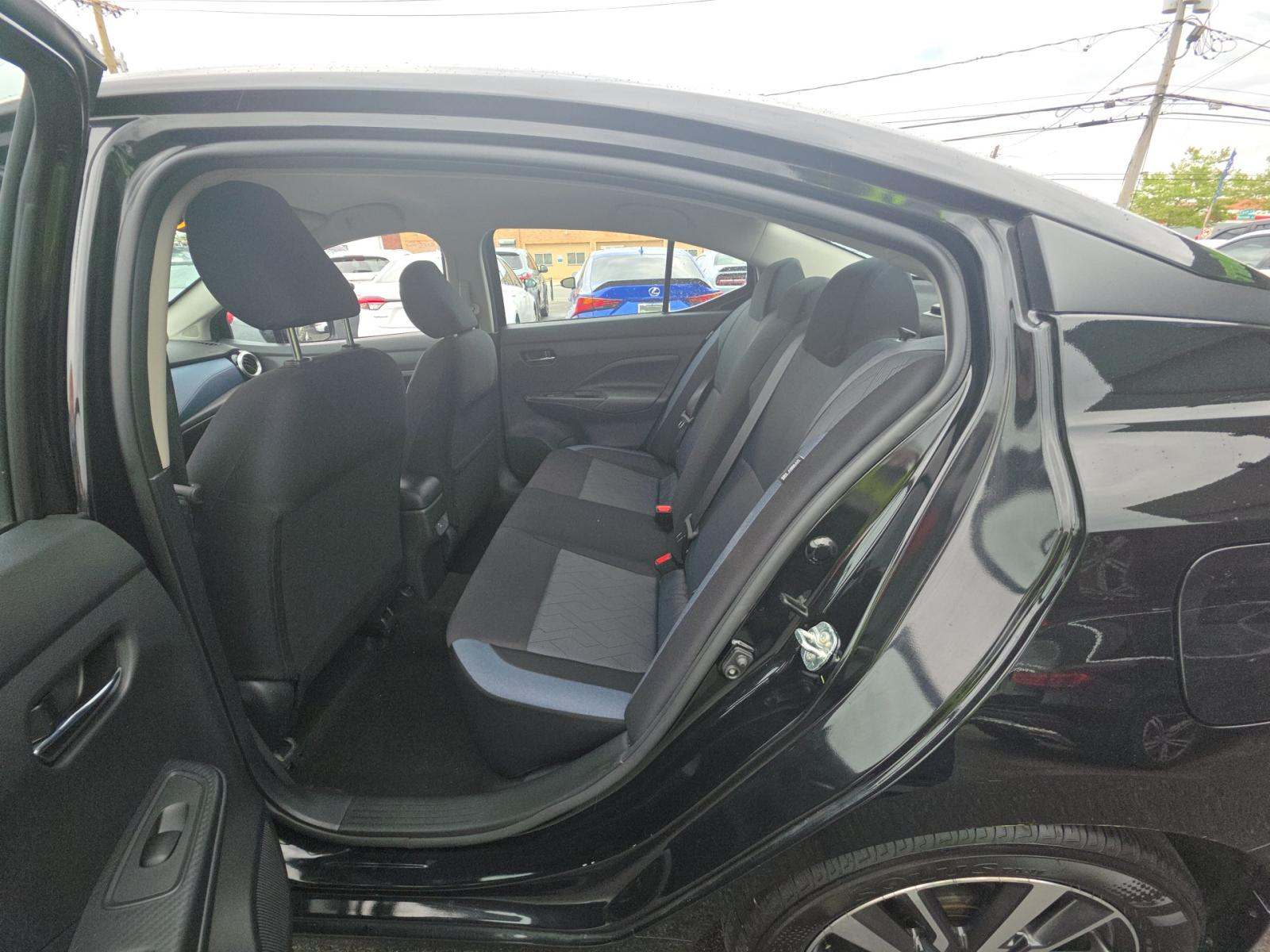 NISSAN VERSA - 9