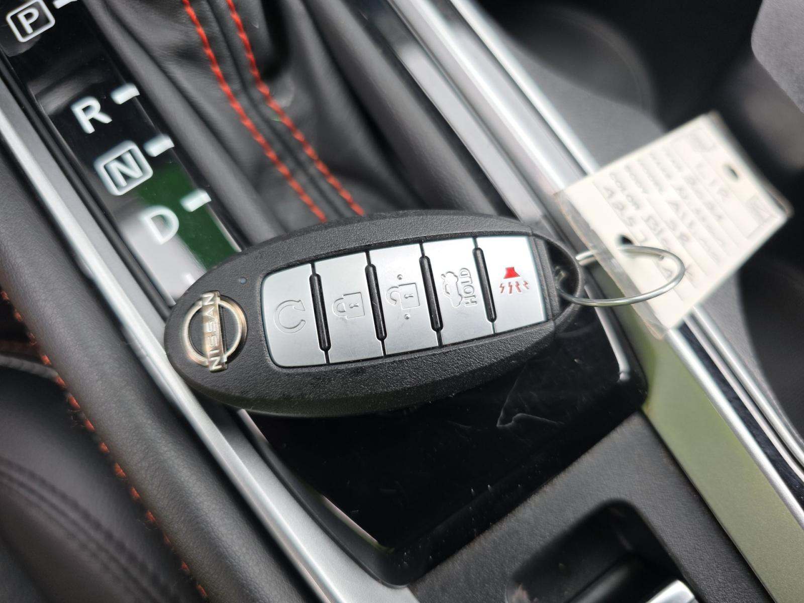 NISSAN ALTIMA - 8