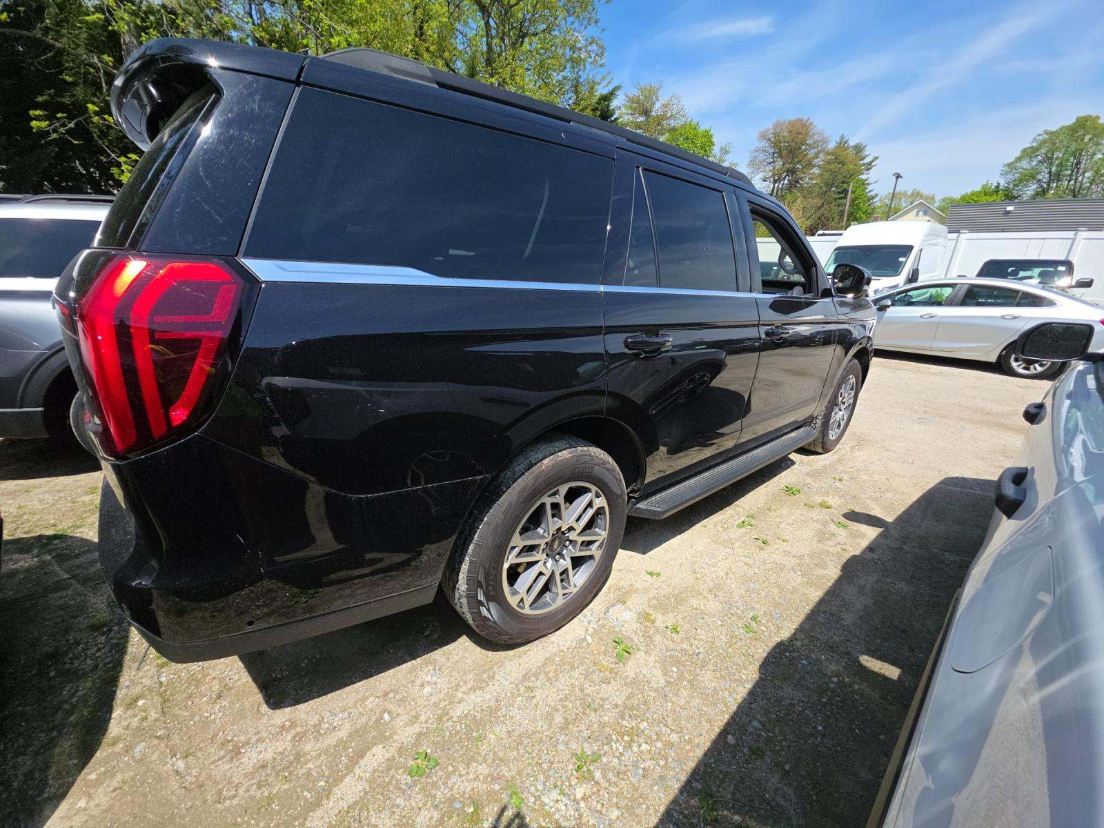 FORD EXPEDITION - 3
