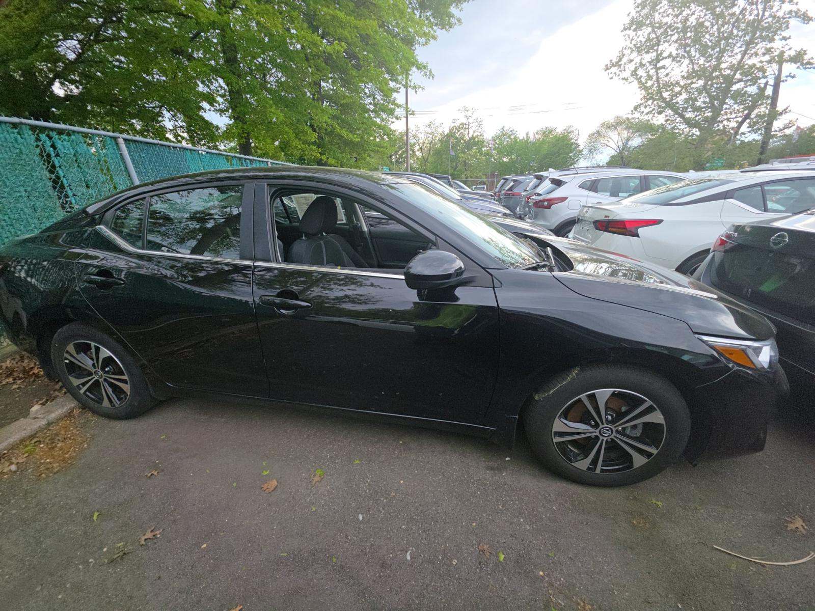 NISSAN SENTRA - 4