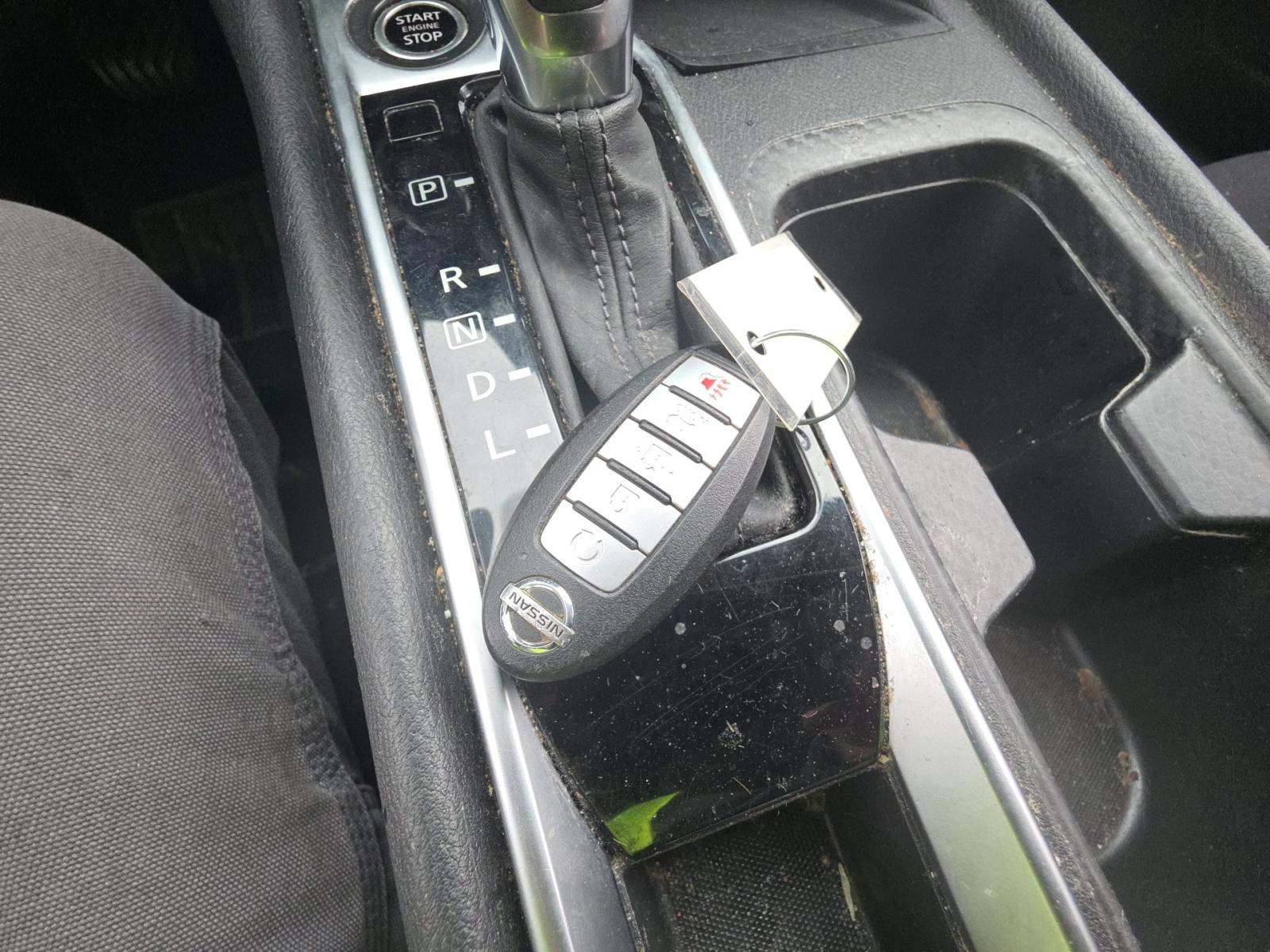 NISSAN SENTRA - 8