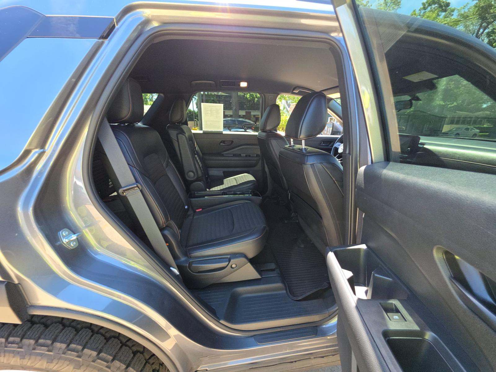 2024 Nissan Pathfinder Rock Creek AWD