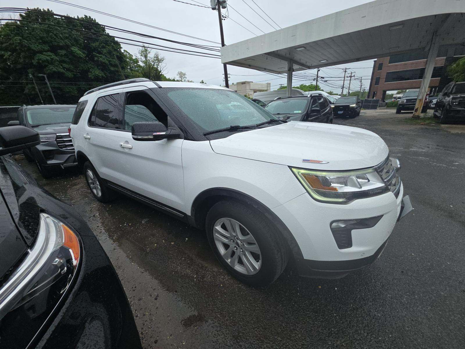 FORD EXPLORER - 4