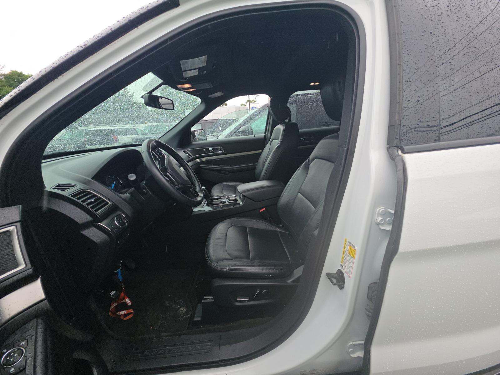 FORD EXPLORER - 6