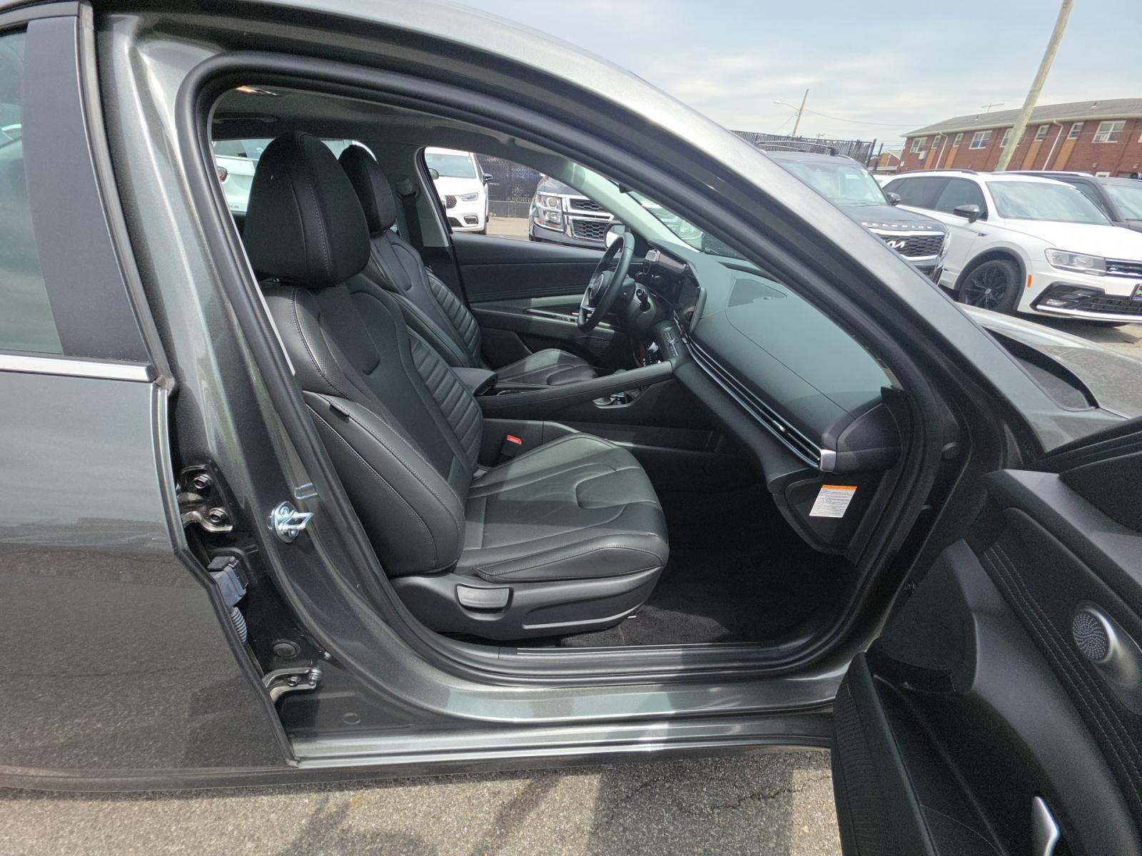 2025 Hyundai Elantra Hybrid Limited FWD