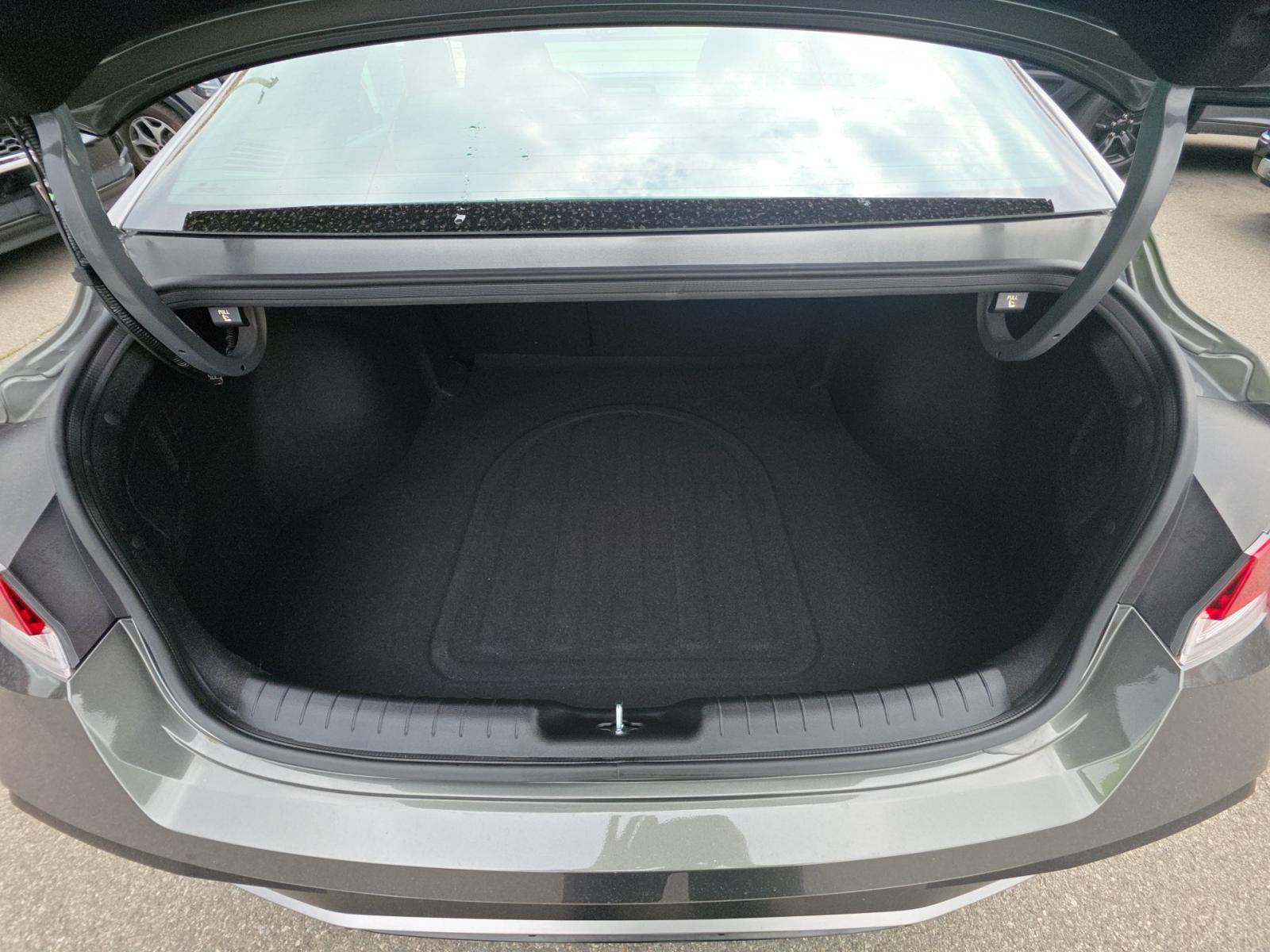 2025 Hyundai Elantra Hybrid Limited FWD