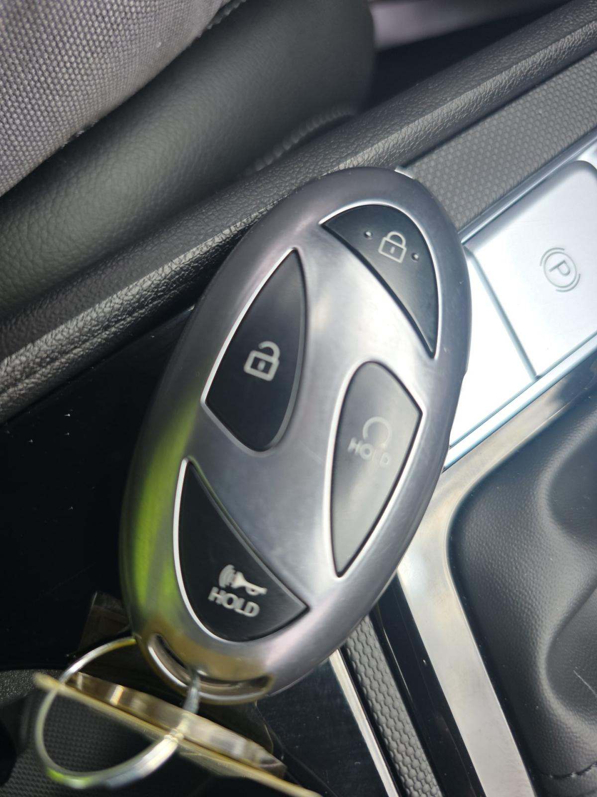 2025 Hyundai Elantra Hybrid Limited FWD