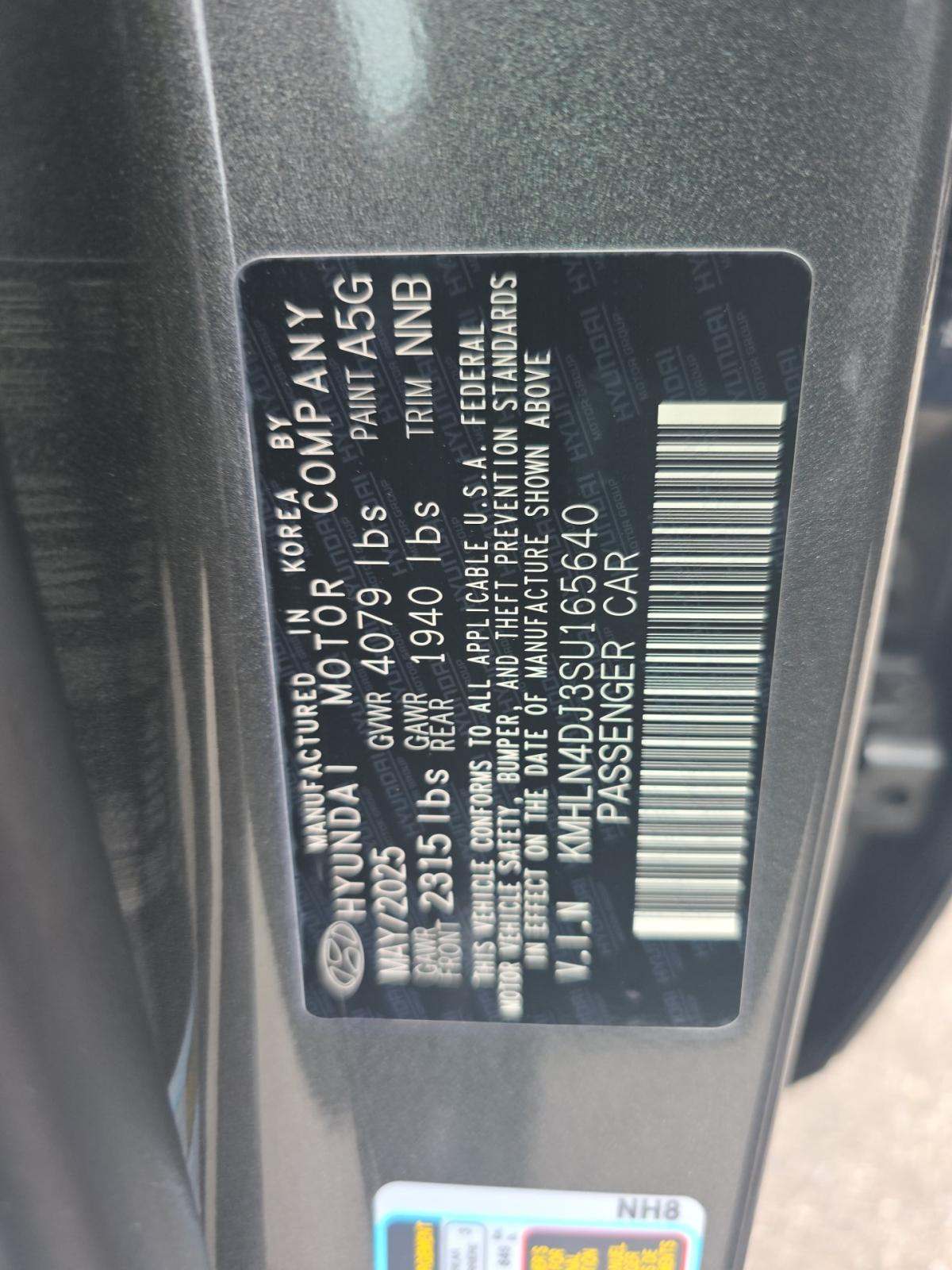 2025 Hyundai Elantra Hybrid Limited FWD