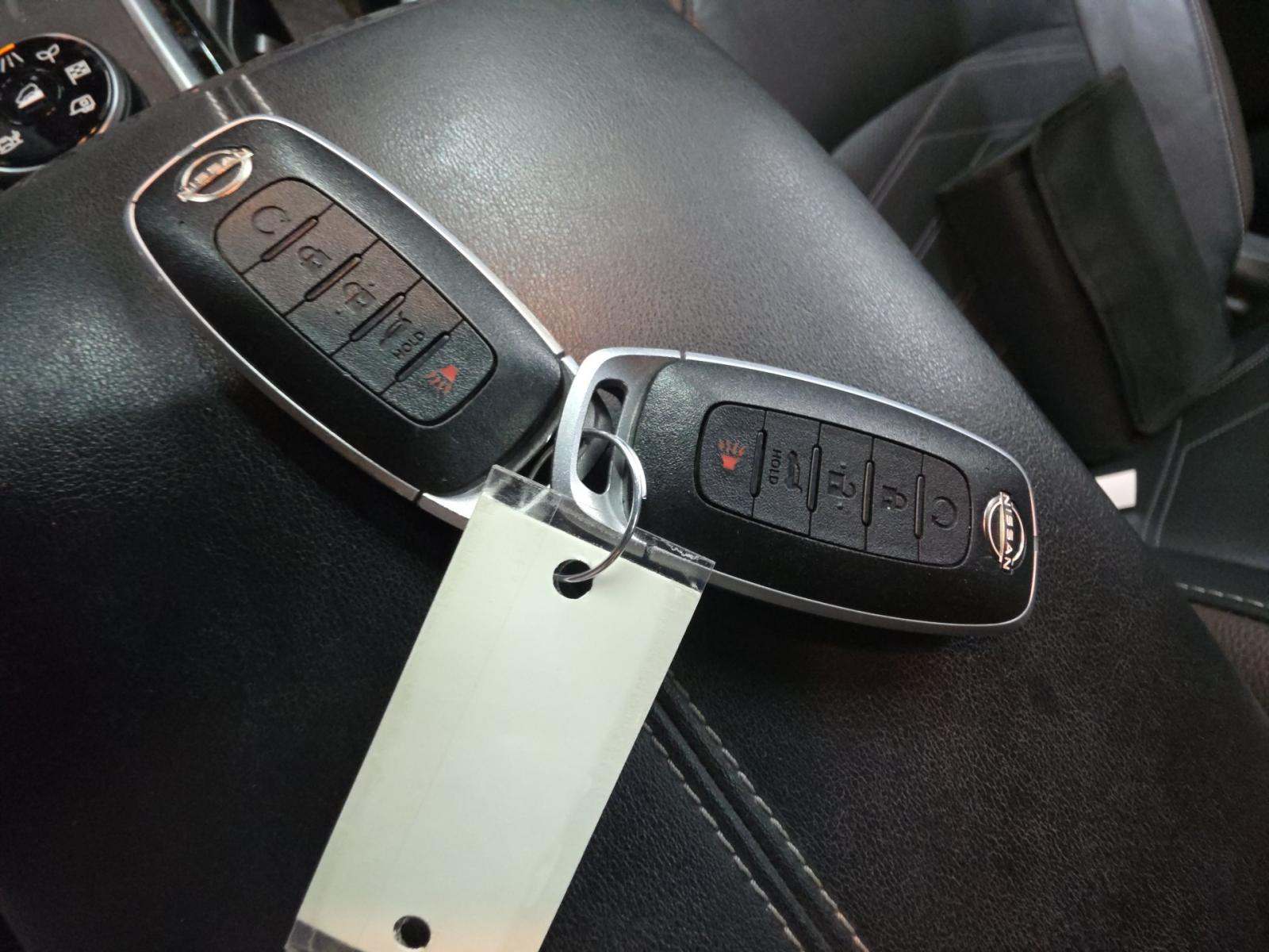 2023 Nissan Pathfinder Platinum AWD