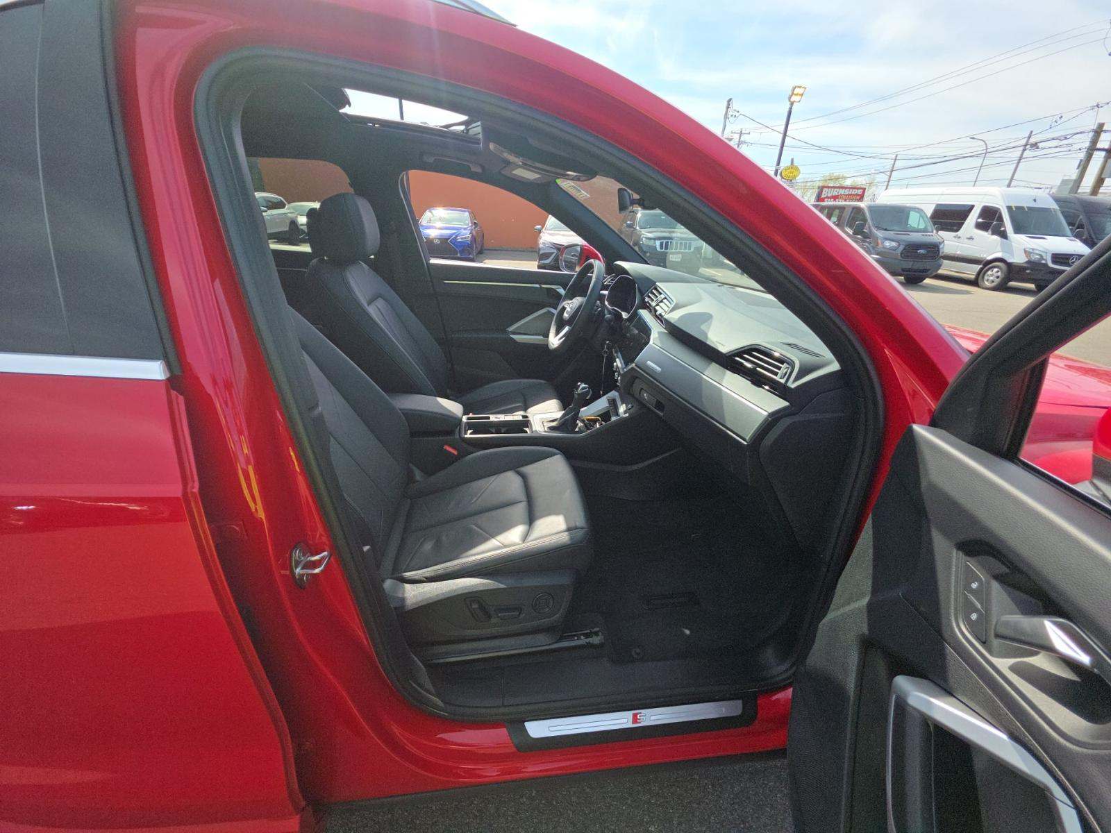 2025 Audi Q3 S line Premium AWD