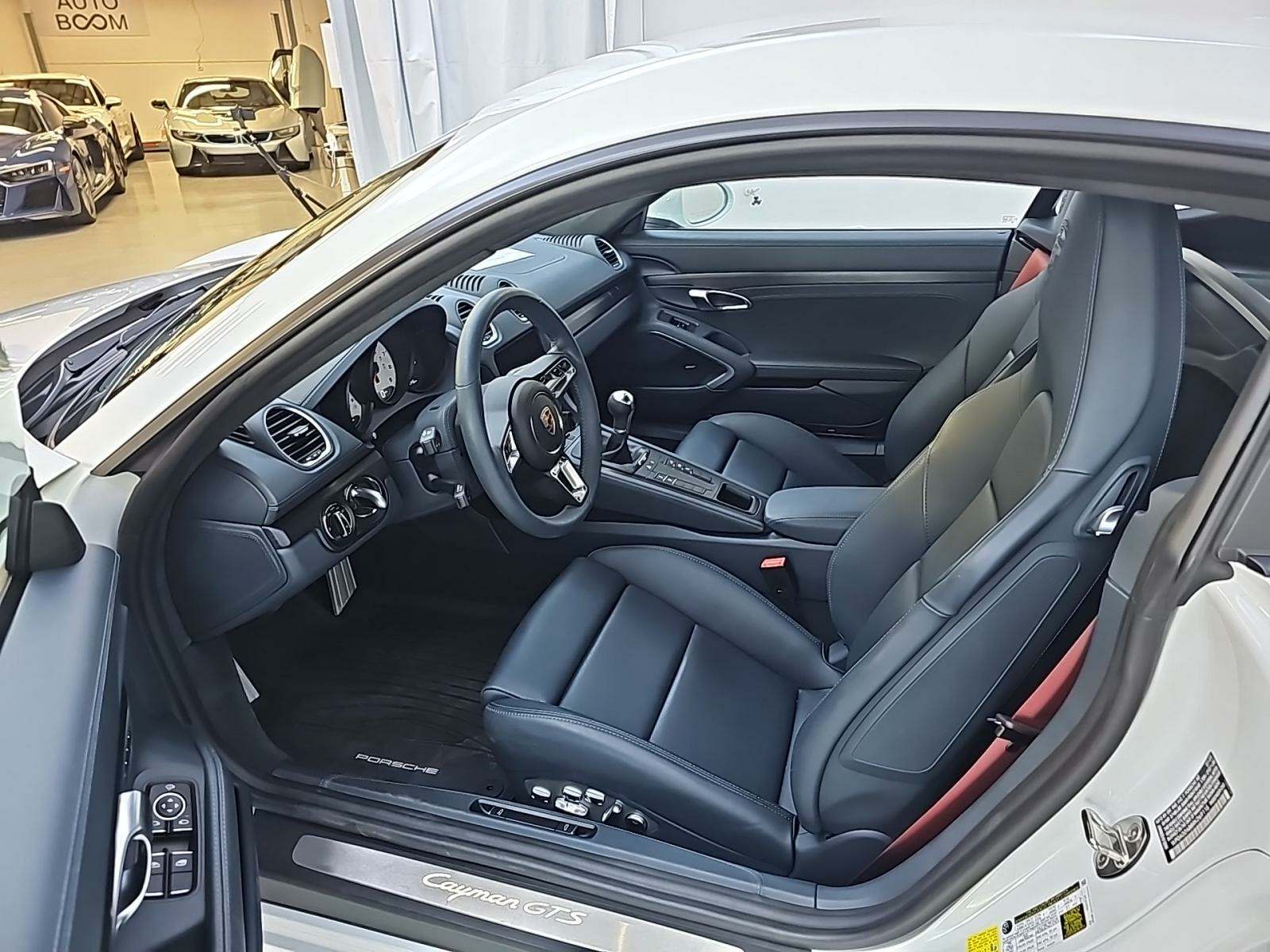 2024 Porsche 718 Cayman GTS 4.0 RWD