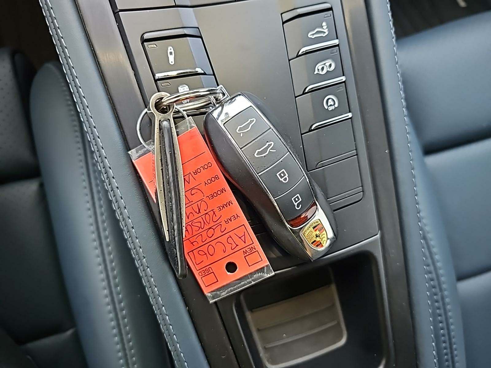 2024 Porsche 718 Cayman GTS 4.0 RWD