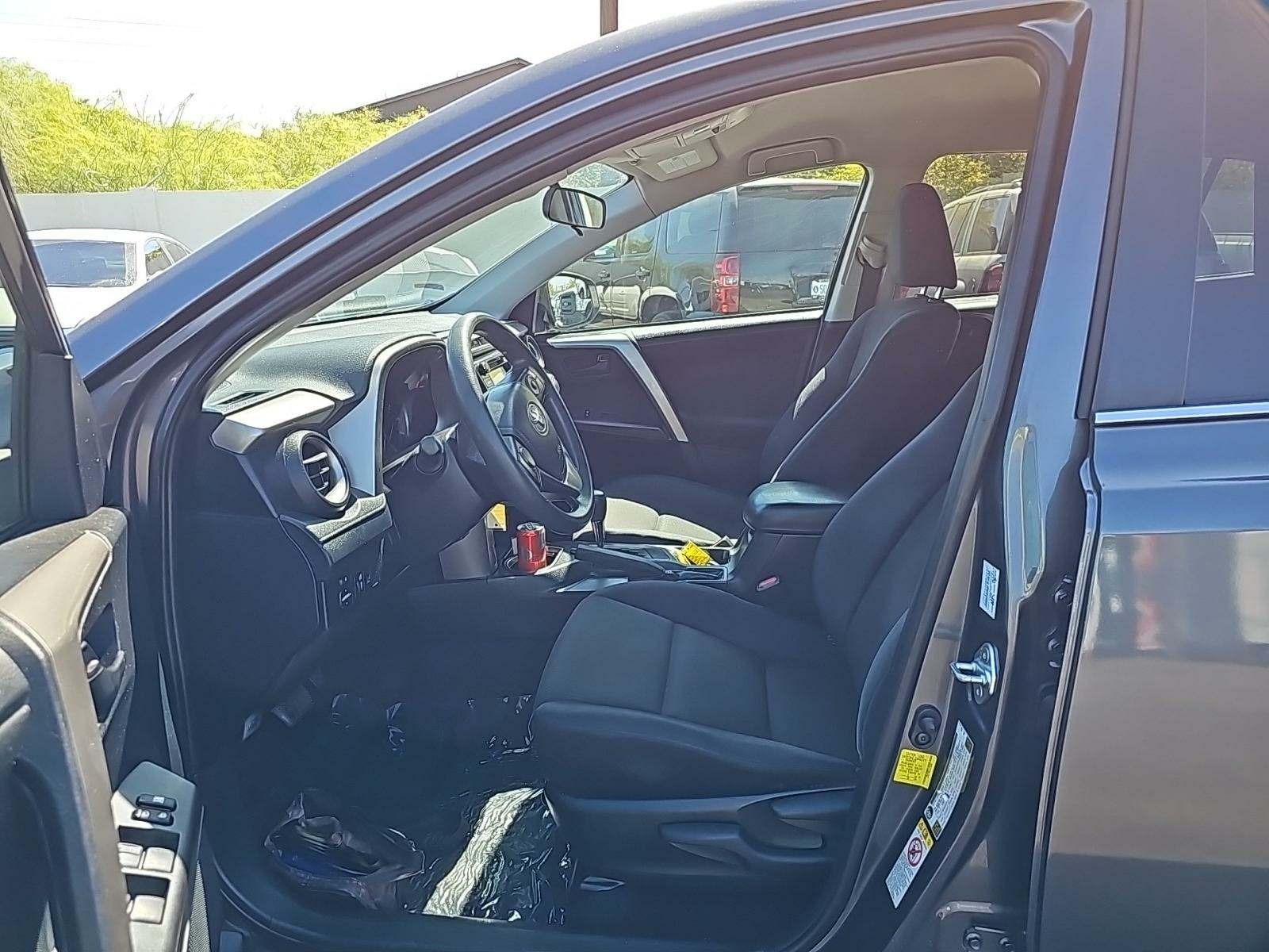 2018 Toyota RAV4 LE FWD