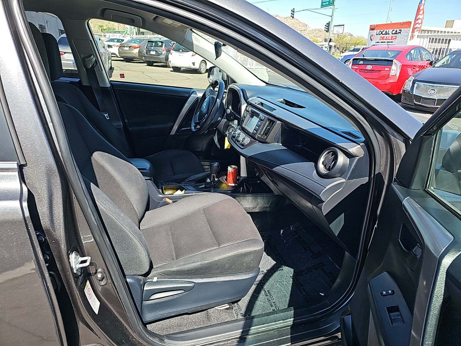 2018 Toyota RAV4 LE FWD